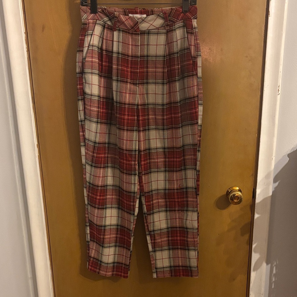 H&M Women's Red Plaid Straight Leg Pants